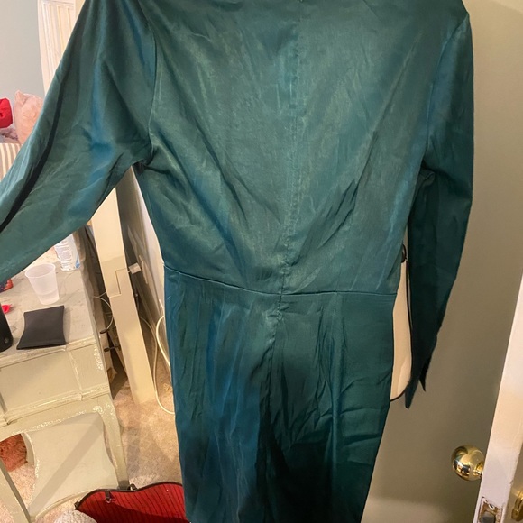 BY THE WAY emerald green slit mini dress - Picture 4 of 5